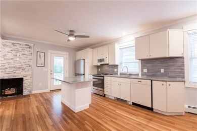 72 Thames St unit 2, Bristol, RI 02809 - photo 5