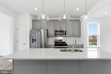 793 Lord Fairfax St, Charles Town, WV 25414 - photo 3