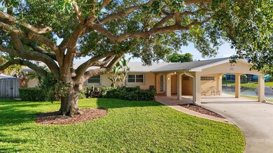 1059 Carambola Cir, West Palm Beach, FL 33406 - photo 2