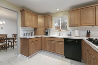 19-web-or-mls-Martin_231228_Appleview_Ya