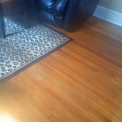A better look at the hardwood floors