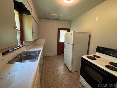 926 Bloom St, Johnstown, PA 15902 - photo 4