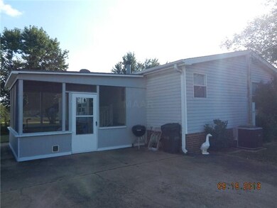 13 x 16 screened porch