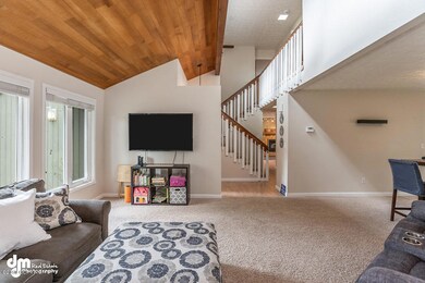 Living Room_ELK01239-SMALL
