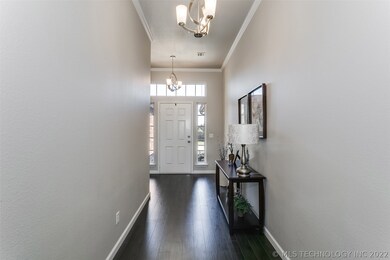 Spacious Entry!
