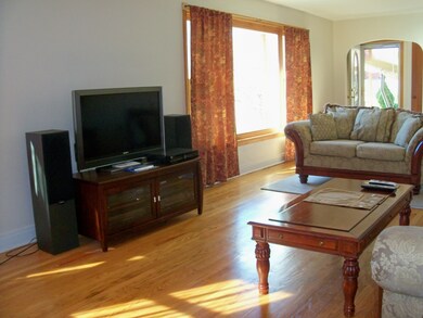 72 Franklin St, Pittsfield, MA 01201 - photo 5