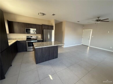 3420 Golden Nugget unit 4, Edinburg, TX 78541 - photo 4