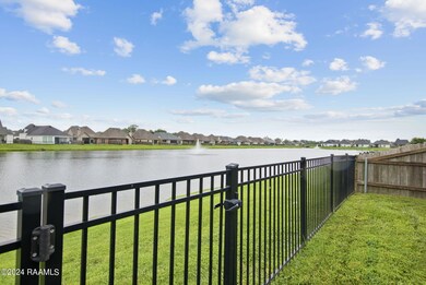 205 Santander Dr, Youngsville, LA 70592 - photo 3
