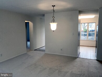 16264 Taconic Cir unit 106F, Dumfries, VA 22025 - photo 5