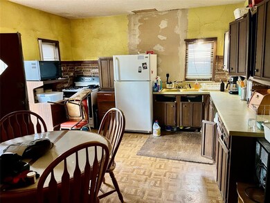 main floor kitchen