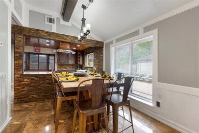 513 Point Clear Dr, Friendswood, TX 77546 - photo 6