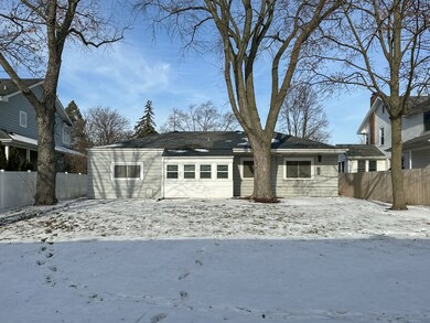 806 E Evergreen St, Wheaton, IL 60187 - photo 3