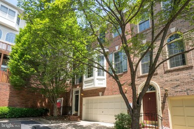 4637 Kemp Ct, Alexandria, VA 22311 - photo 2