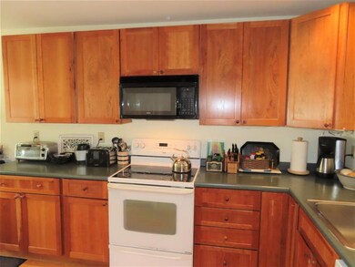 44 Windsor Ct unit 44, Keene, NH 03431 - photo 5