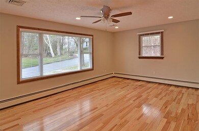 574 Fairfield St, Manchester, NH 03104 - photo 2