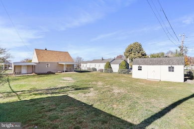 11104 Mountain View Cir, Hagerstown, MD 21740 - photo 3