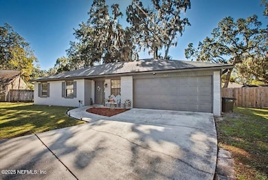 567 Majestic Wood Dr, Fleming Island, FL 32003 - photo 4