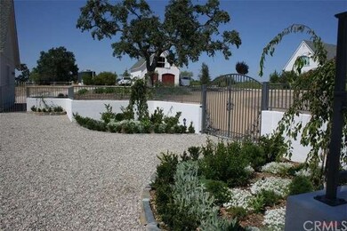 2880 Creston Ridge Ln, Paso Robles, CA 93446 - photo 2