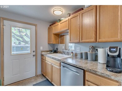 2501 E 2nd St unit 6, Newberg, OR 97132 - photo 6