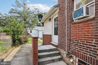 1239 E 13th St, Crum Lynne, PA 19022 - photo 4