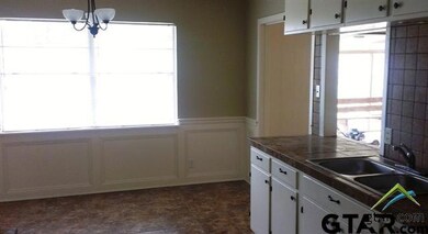 3320 Lynwood Dr, Tyler, TX 75701 - photo 4