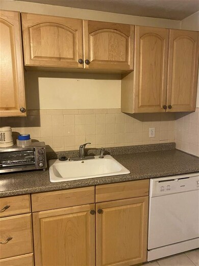 44C Constitution Dr, Londonderry, NH 03053 - photo 6