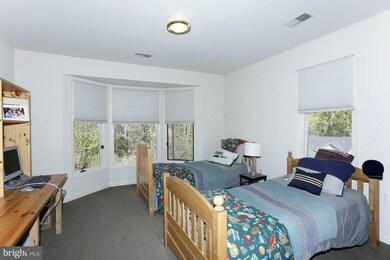 6546 80th St, Cabin John, MD 20818 - photo 6