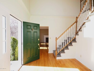 6 Smoke Hill Dr, Stamford, CT 06903 - photo 4