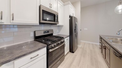 5158-Circleview-Kitchen(1)