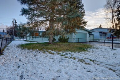 Huge Fenced Yard