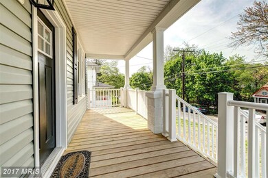 712 Woodsdale Rd, Catonsville, MD 21228 - photo 3