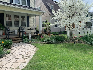 550 E Allen walkway