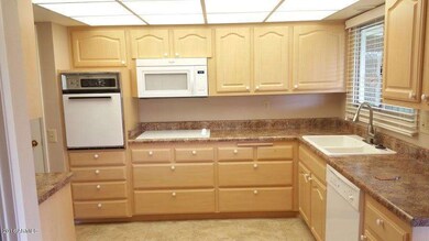 18014 N 99th Dr, Sun City, AZ 85373 - photo 3