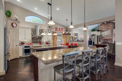 008_Breakfast Bar