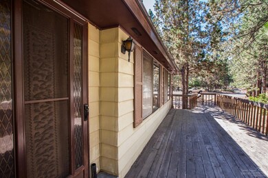 60887 Ridge Dr, Bend, OR 97702 - photo 2