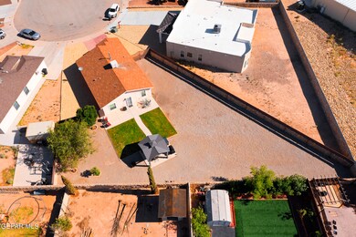 812 Andrea Kufner, Horizon City, TX 79928 - photo 3