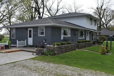 17864 E 1700 Rd N, Pontiac, IL 61764 - photo 2