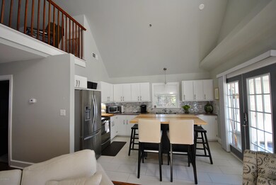 1108 Charles St unit C, Beaufort, SC 29902 - photo 6