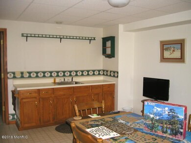 8748 Lindsey Ln SW unit 22, Byron Center, MI 49315 - photo 6