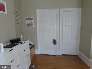 5903 Greene St unit 2 SECOND FLOOR, Philadelphia, PA 19144 - photo 4