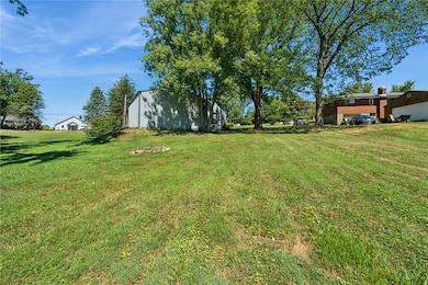 135 Pear Orchard Rd, Coraopolis, PA 15108 - photo 4