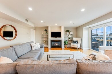 406-408 E 3rd St unit 6, Boston, MA 02127 - photo 2