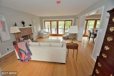 6222 Lakeview Dr, Falls Church, VA 22041 - photo 5