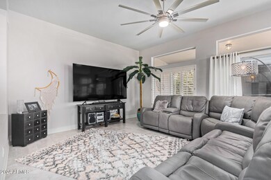 Open & Spacious Family Room