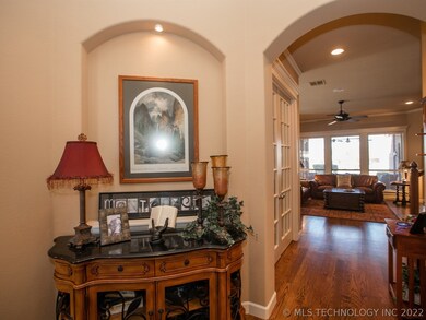 Inviting entry