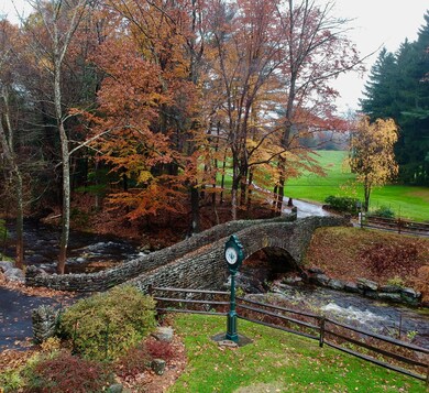 352 Vireo Rd, Mountainhome, PA 18326 - photo 6