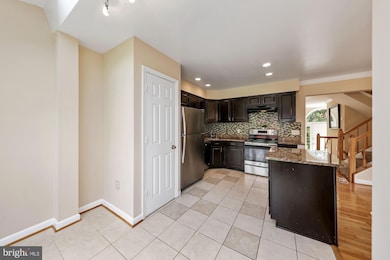 20324 Cedarhurst Way, Germantown, MD 20876 - photo 7