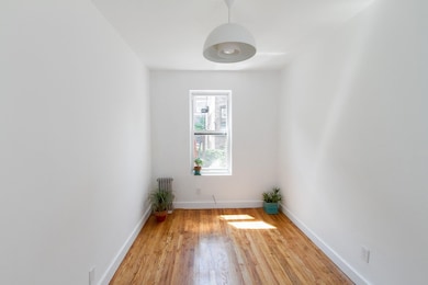 47-14 48th St unit 1R, Ss, NY 11377 - photo 6