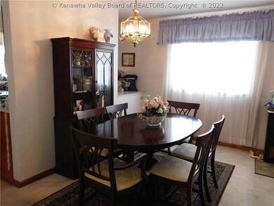 530 20th St, Dunbar, WV 25064 - photo 7