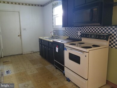 998 James Monroe Hwy, Colonial Beach, VA 22443 - photo 5